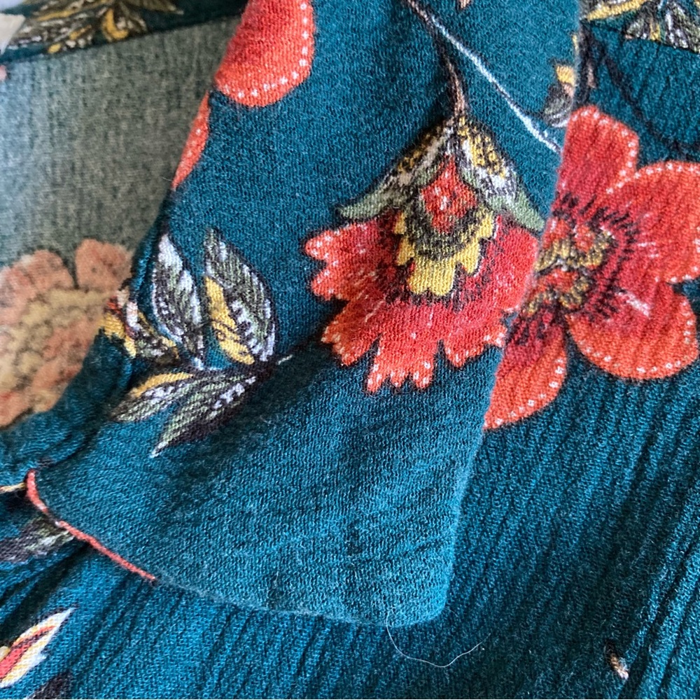 Gypsies & Moondust Dark Green & Floral LS Button-up Crop Top XL - Picture 10 of 10